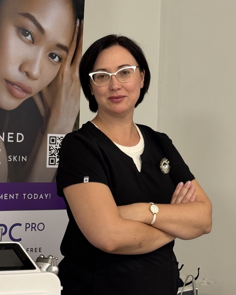 Anna, aesthetician at ERA